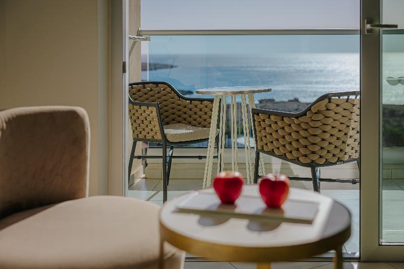 Nissiblu Beach Resort image