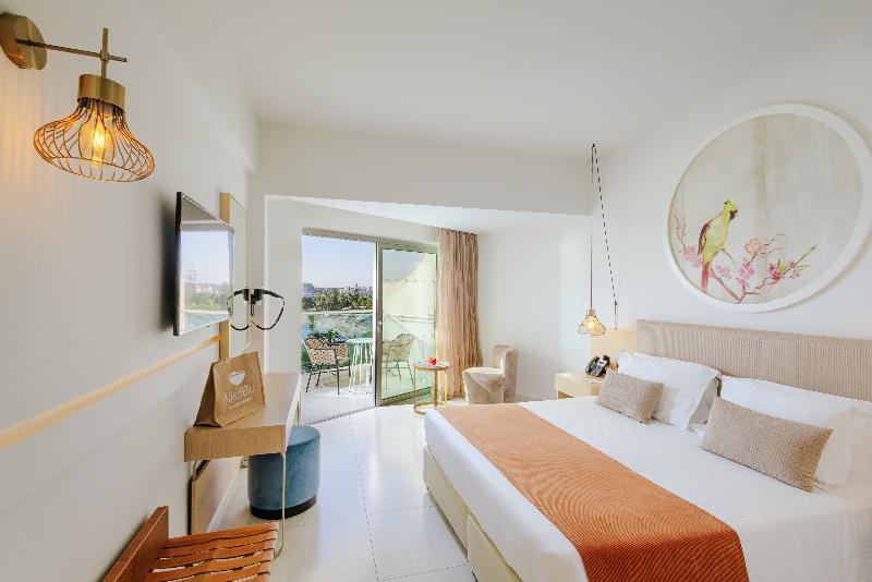 Nissiblu Beach Resort image