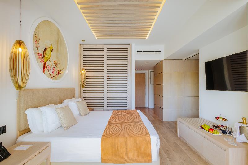 Nissiblu Beach Resort image
