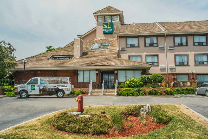 Quality Hotel Burlington — main photo