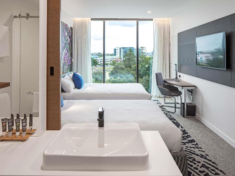 Novotel Brisbane South Bank image