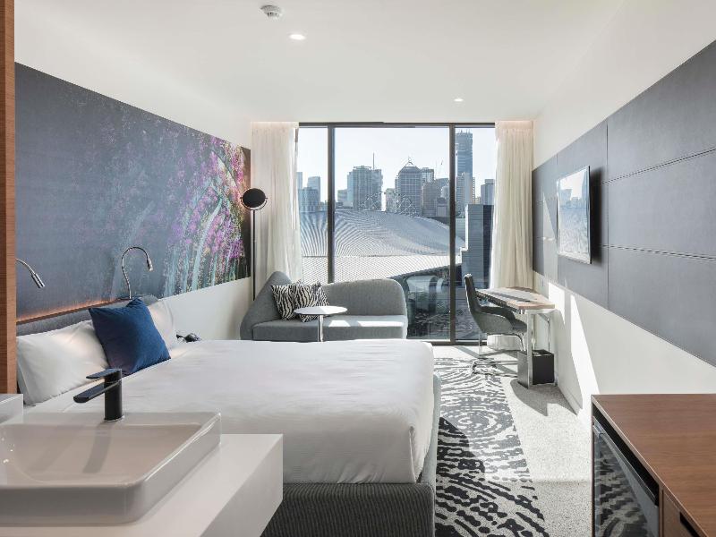 Novotel Brisbane South Bank image