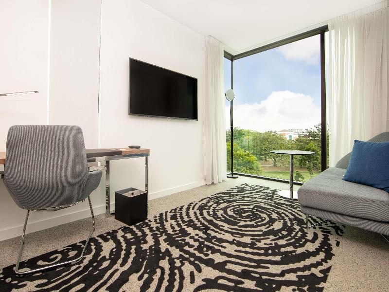Novotel Brisbane South Bank image