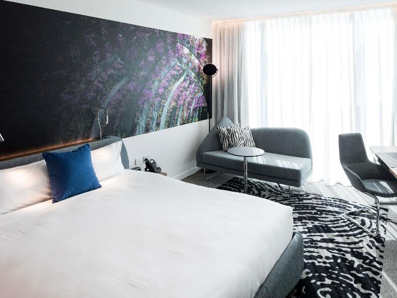 Novotel Brisbane South Bank image
