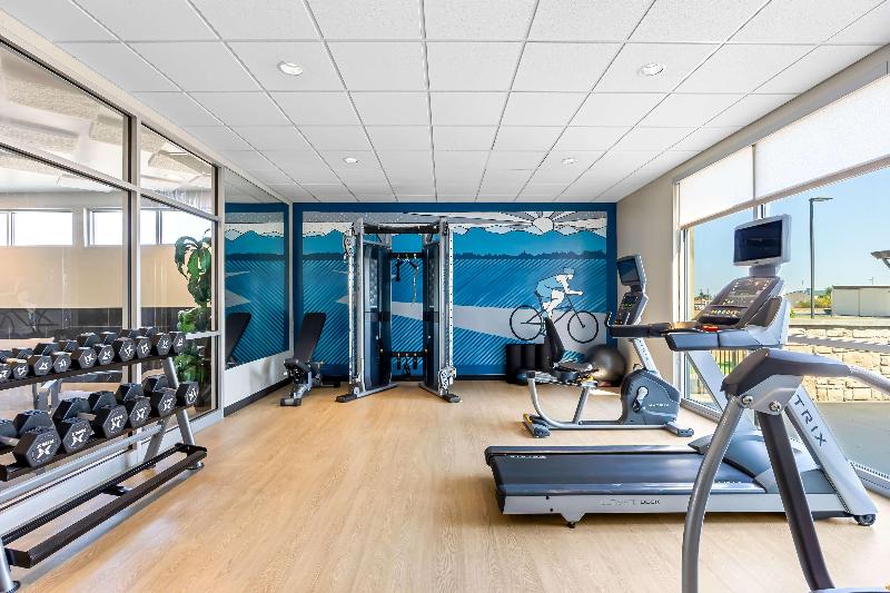 Best Western Plus Bolivar Hotel & Suites image