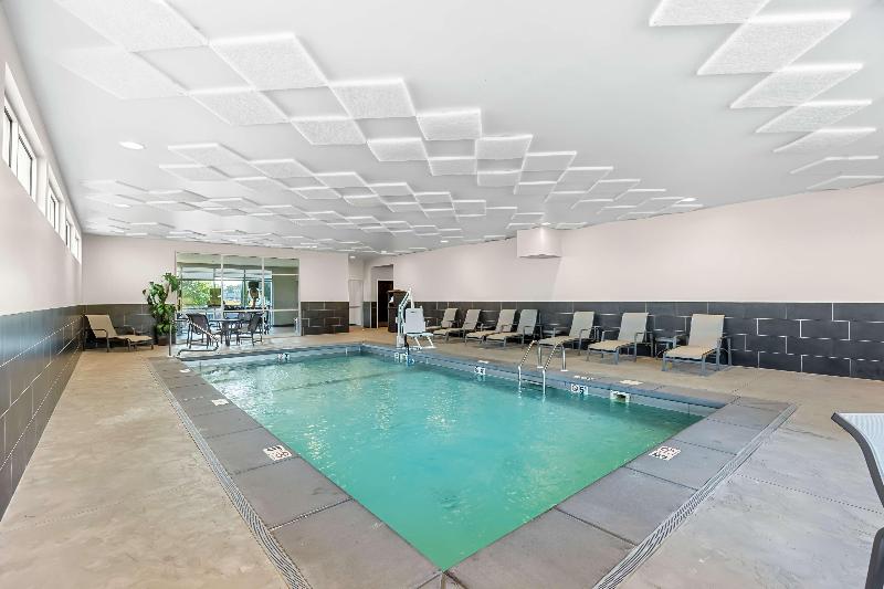 Best Western Plus Bolivar Hotel & Suites image