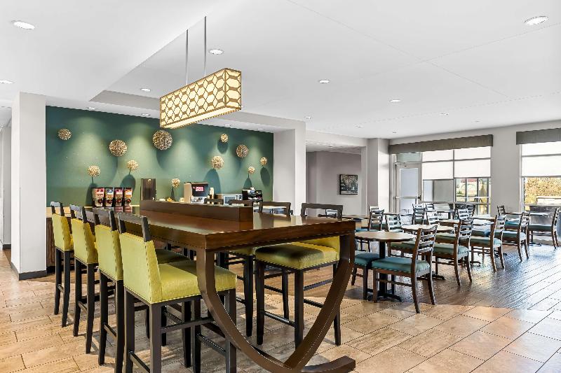 Best Western Plus Bolivar Hotel & Suites image