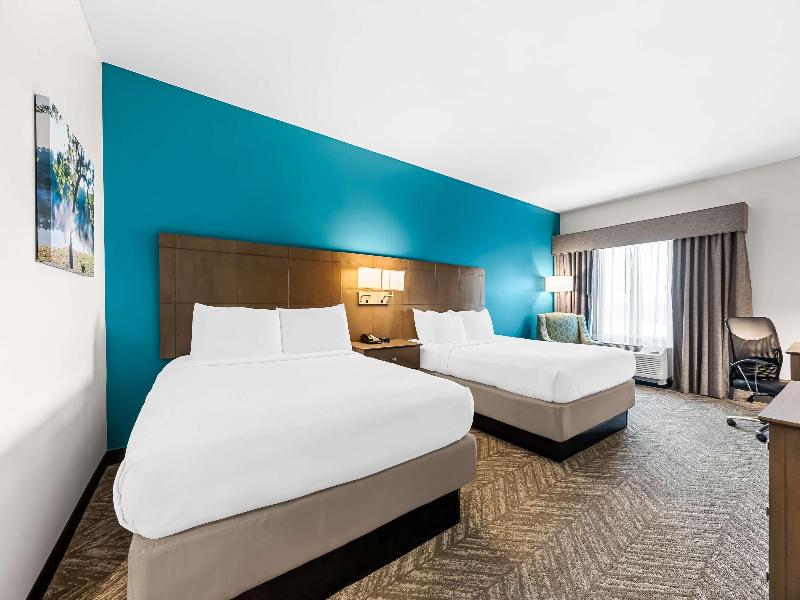 Best Western Plus Bolivar Hotel & Suites image