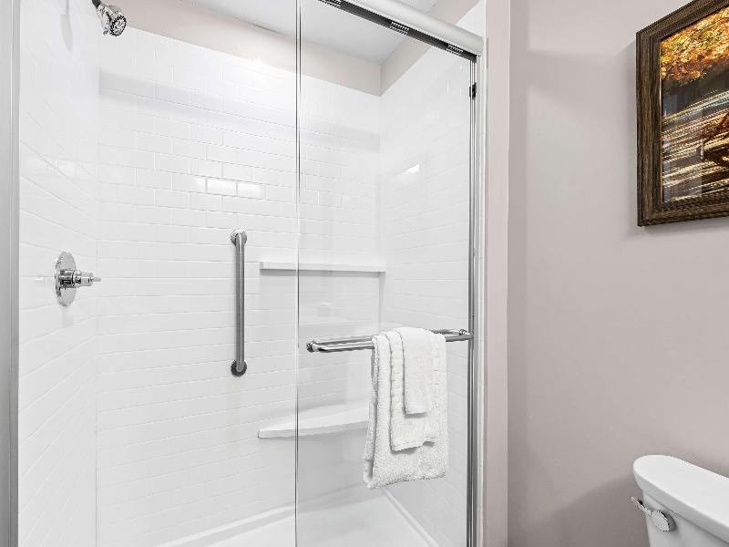 Best Western Plus Bolivar Hotel & Suites image