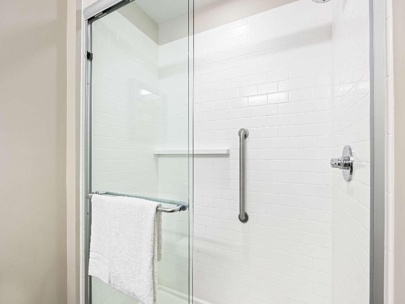 Best Western Plus Bolivar Hotel & Suites image