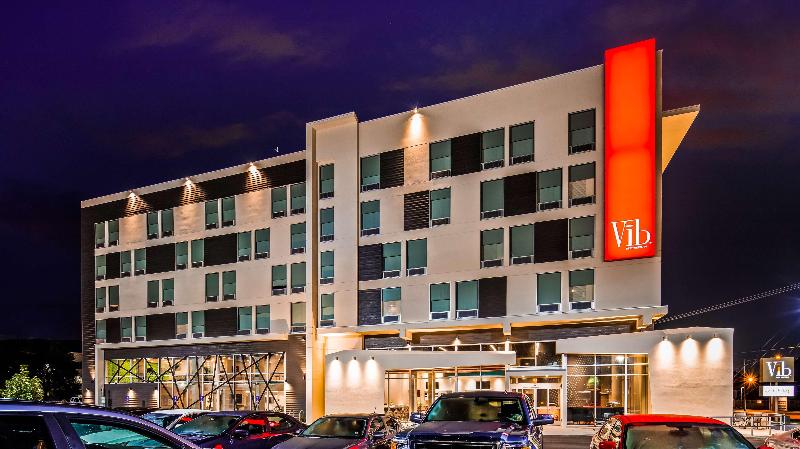 Vīb Best Western Springfield image