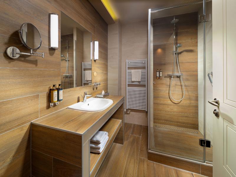 Mamaison Hotel Andrassy Budapest image