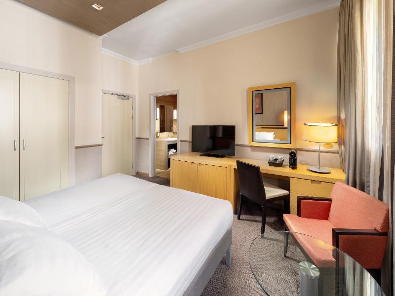 Mamaison Hotel Andrassy Budapest image
