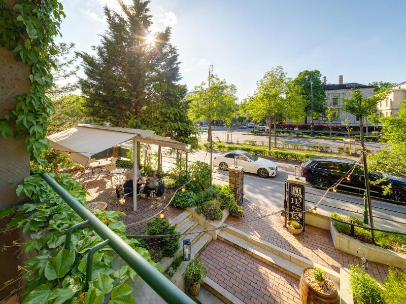 Mamaison Hotel Andrassy Budapest image