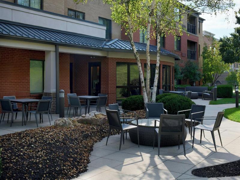 Courtyard Kansas City Shawnee