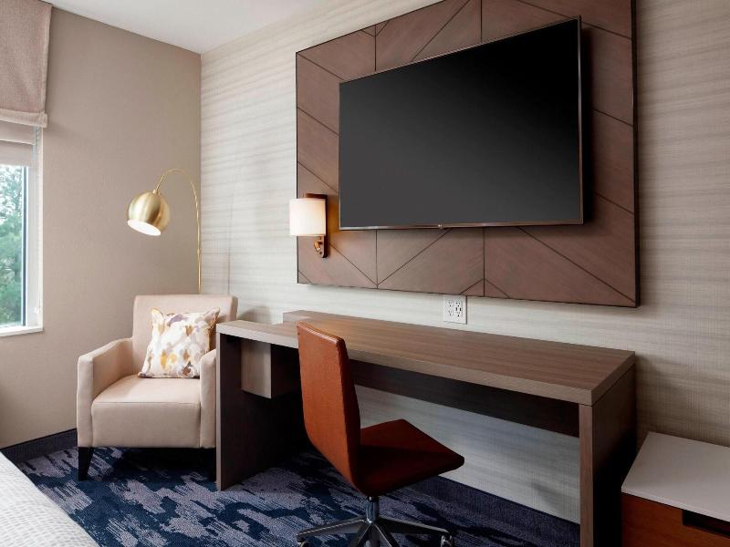 Fairfield Inn & Suites Louisville Northeast image