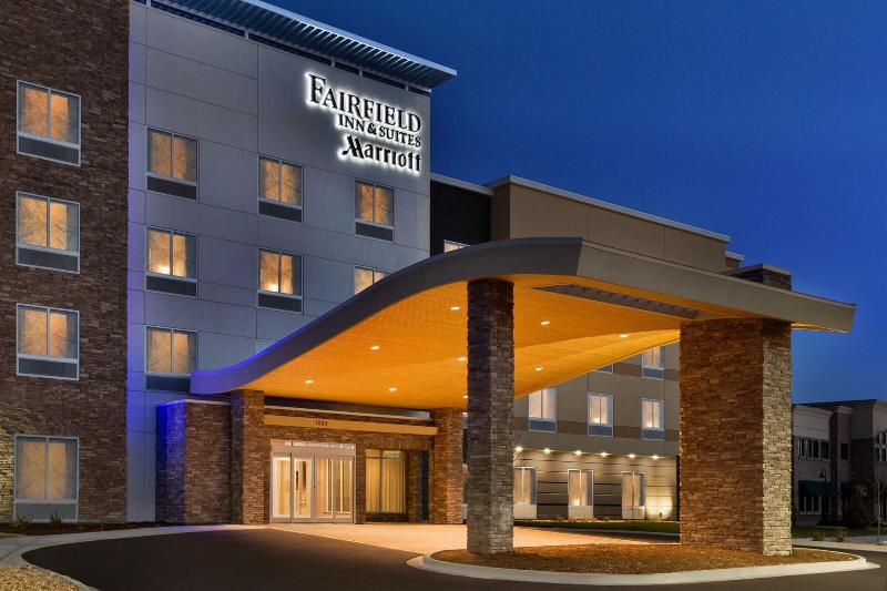 Fairfield Inn & Suites Boulder Longmont image