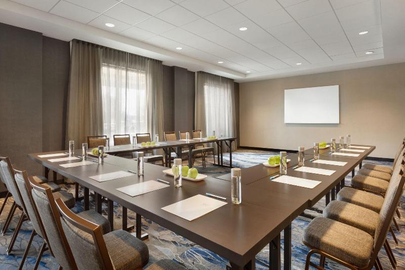 Fairfield Inn & Suites Boulder Longmont image