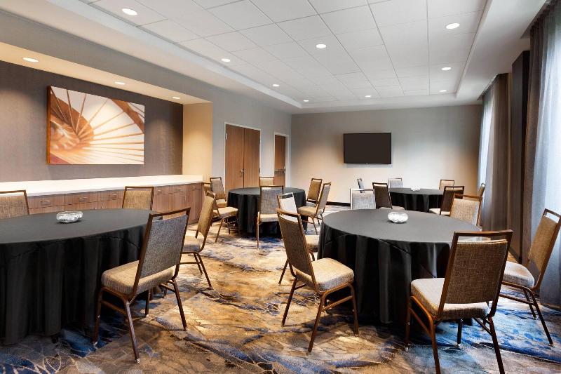Fairfield Inn & Suites Boulder Longmont image