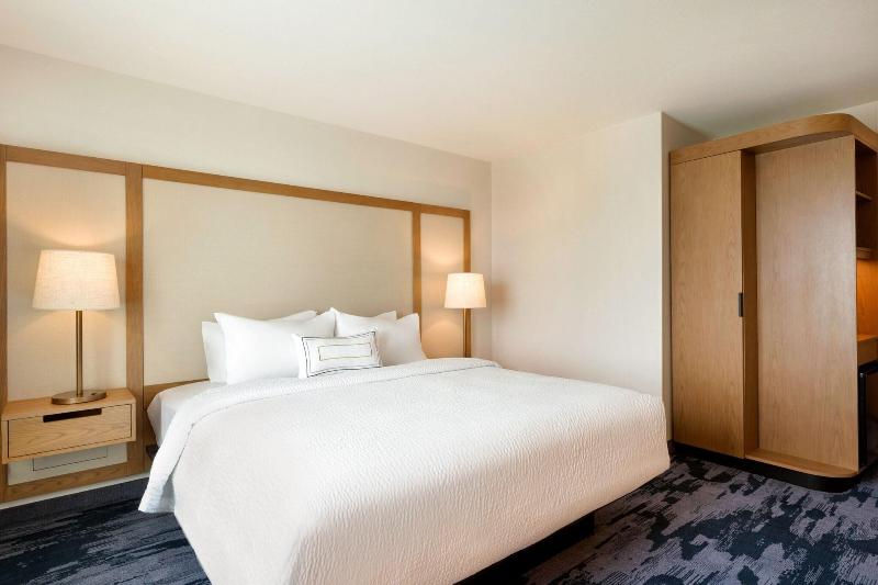 Fairfield Inn & Suites Boulder Longmont image