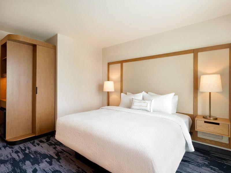 Fairfield Inn & Suites Boulder Longmont image