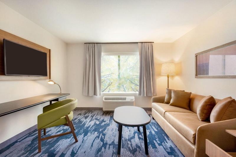 Fairfield Inn & Suites Boulder Longmont image