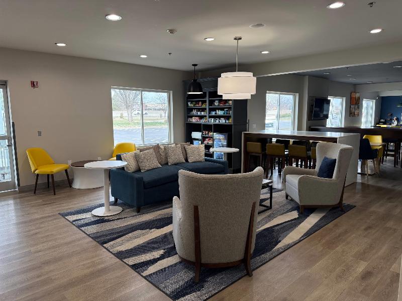 Comfort Inn & Suites Olathe - Kansas City image