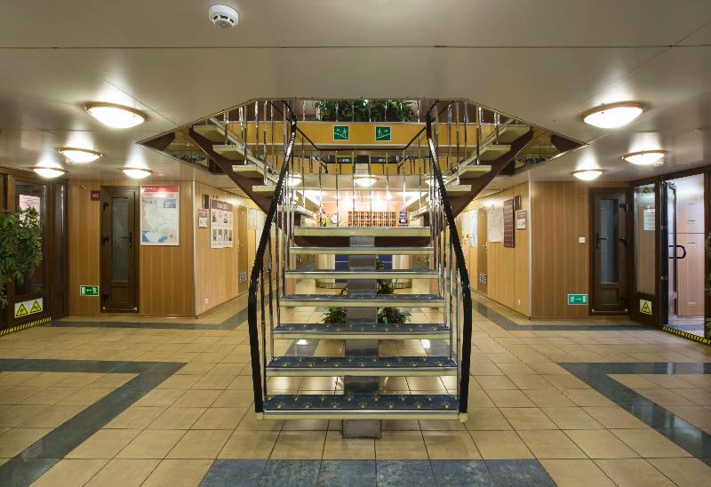 Hotel Flotel M.S. Radischev