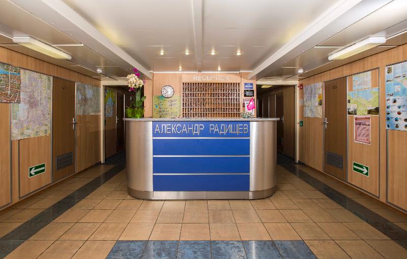 Hotel Flotel M.S. Radischev