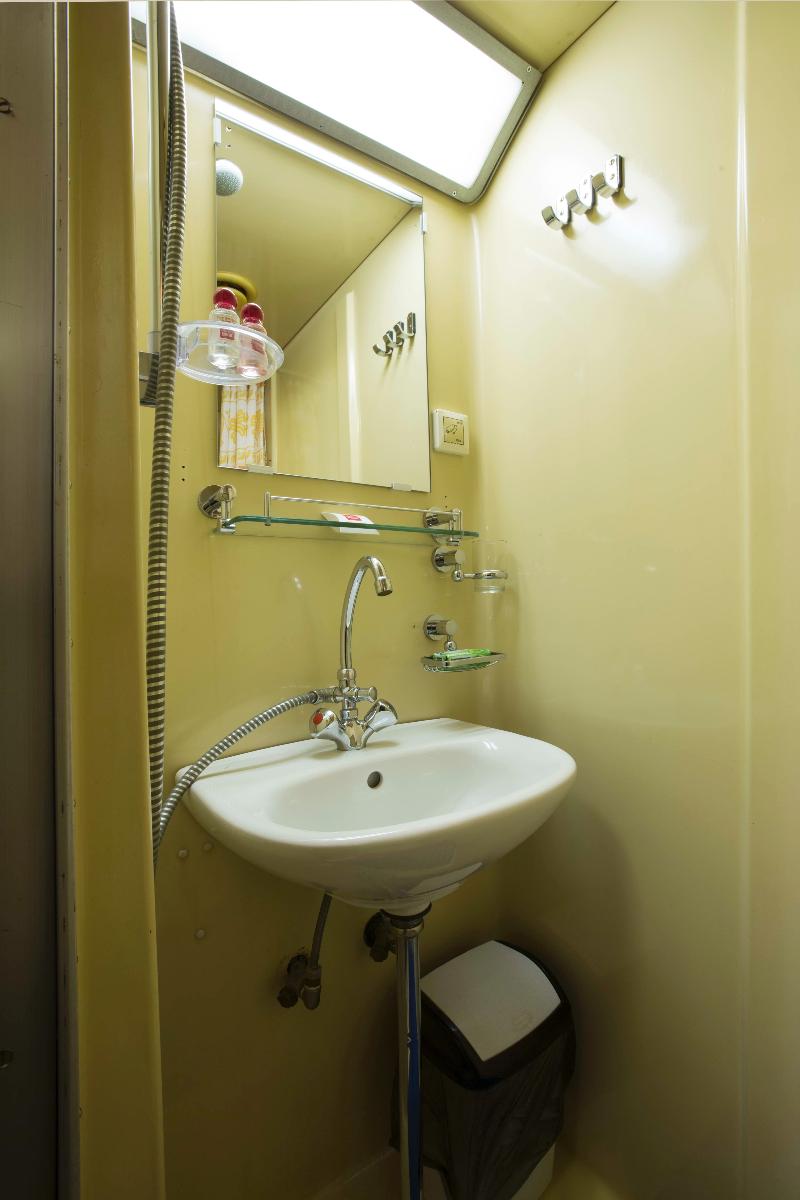 Hotel Flotel M.S. Radischev