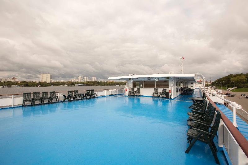 Hotel Flotel M.S. Radischev