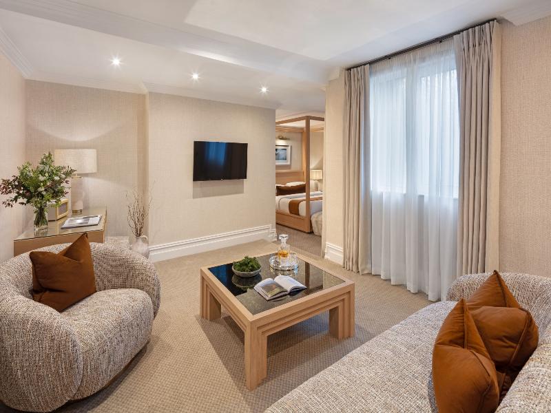 Killarney Royal Hotel image