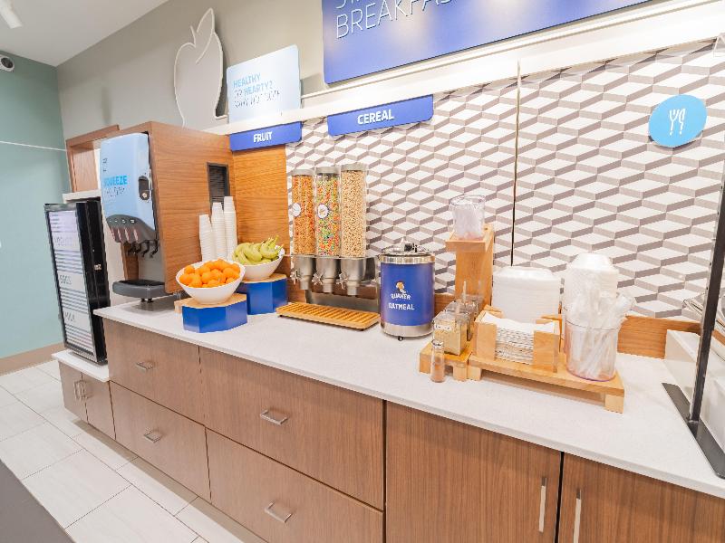 Holiday Inn Express Marion