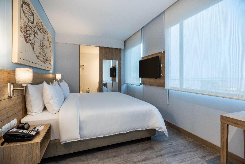 Holiday Inn Express Cartagena Manga image
