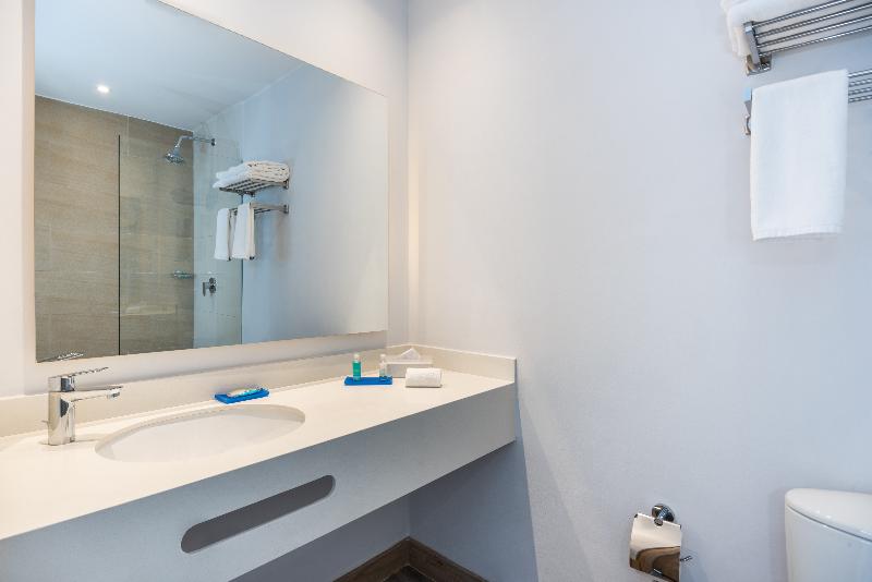Holiday Inn Express Cartagena Manga image
