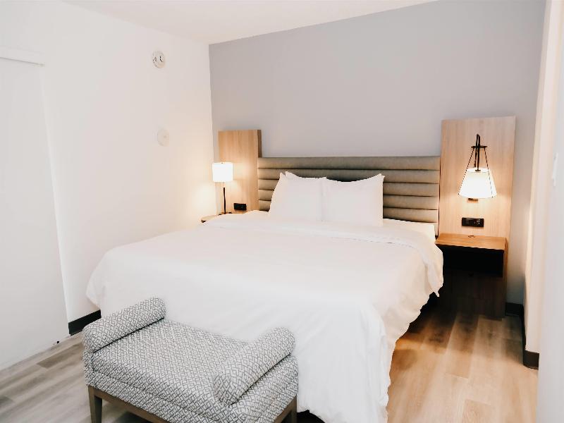 Hawthorn Suites By Wyndham Tinton Falls image