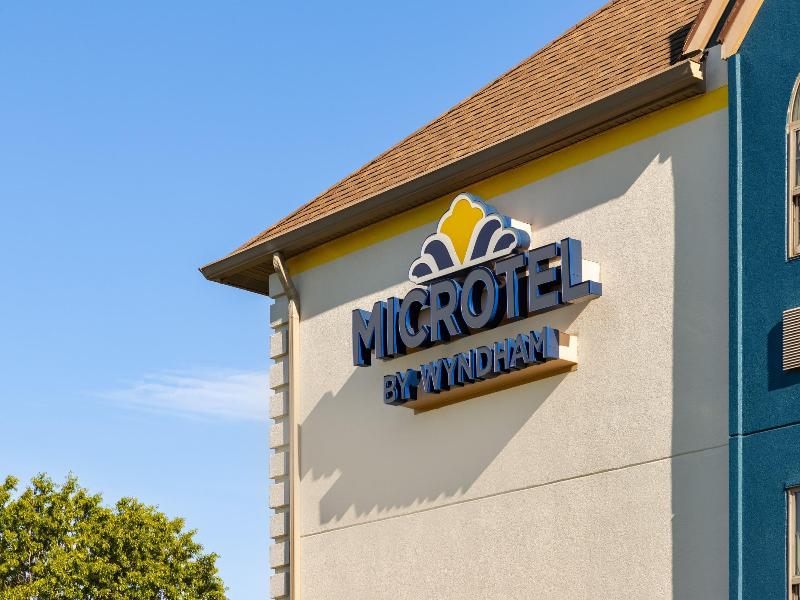 Microtel Inn & Suites By Wyndham Culpeper — exterior view