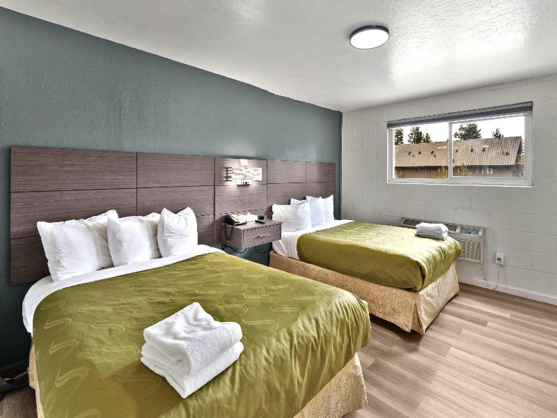 Econo Lodge Inn & Suites Heavenly Village Area image