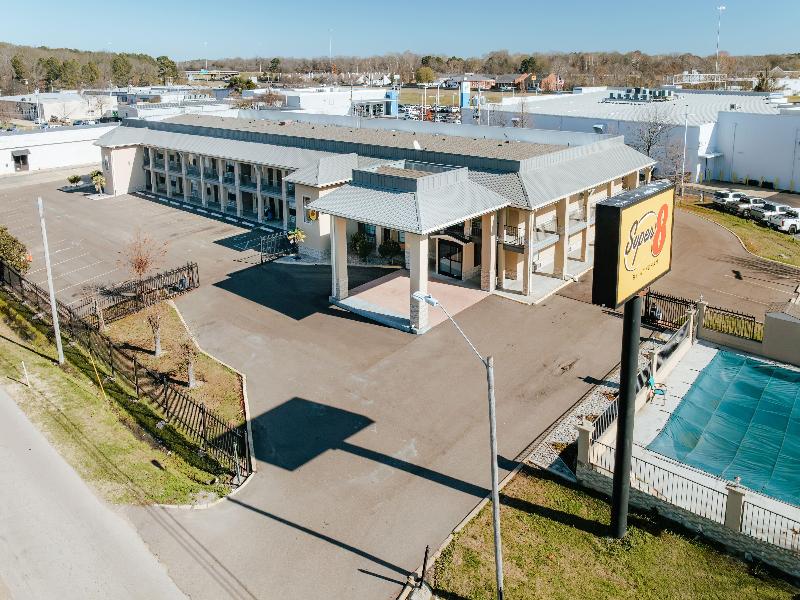 Super 8 By Wyndham Jackson Ms image