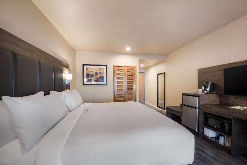Inn at Port Gardner, an Ascend Hotel Collection Me — photo 27