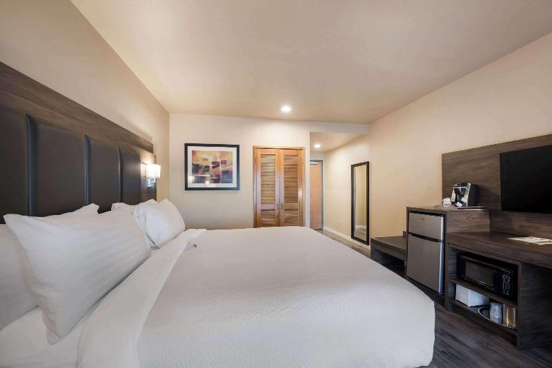 Inn at Port Gardner, an Ascend Hotel Collection Me image