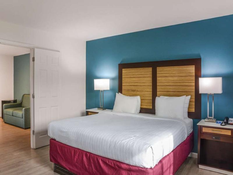 Rodeway inn milford image