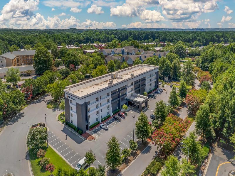 Quality Inn & Suites Raleigh Durham Airport image