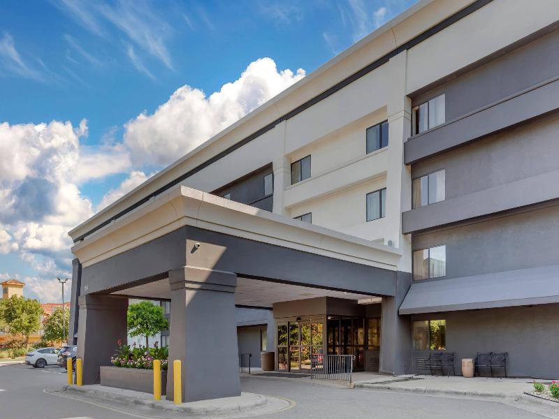Quality Inn & Suites Raleigh Durham Airport image