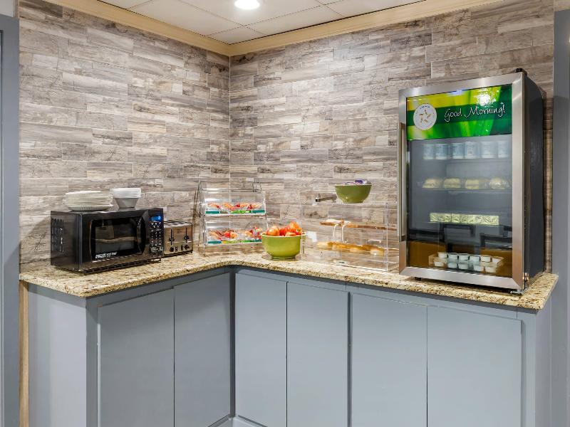Quality Inn & Suites Raleigh Durham Airport image