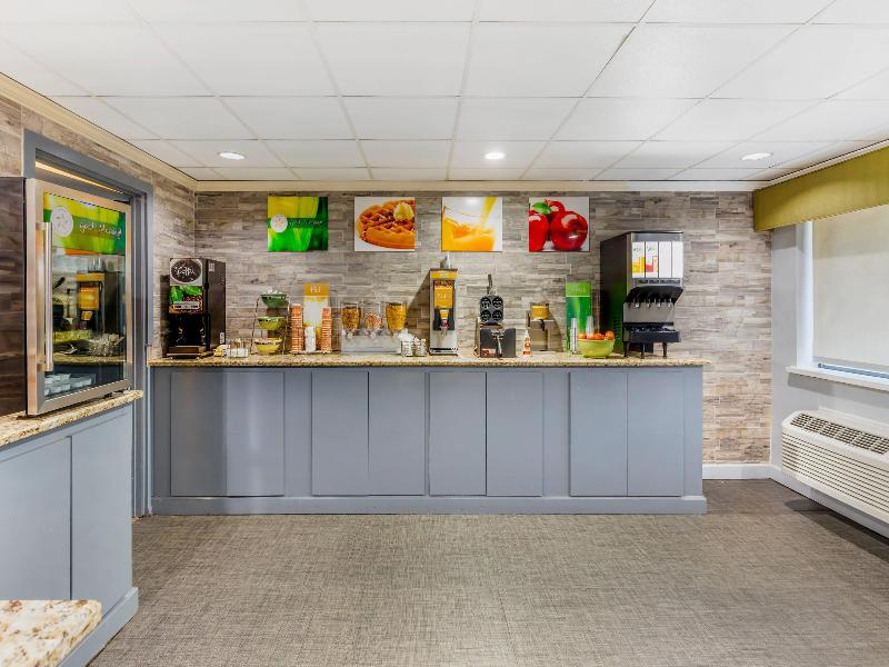 Quality Inn & Suites Raleigh Durham Airport image