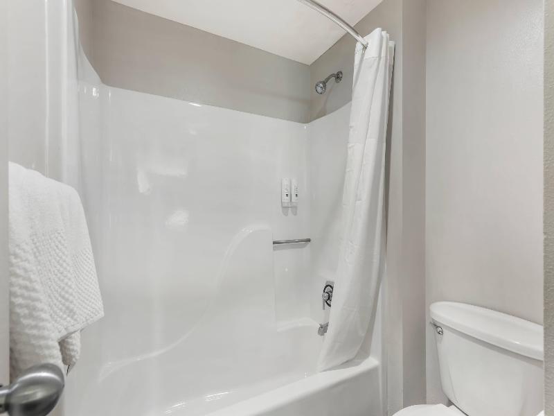 Quality Inn & Suites Raleigh Durham Airport image