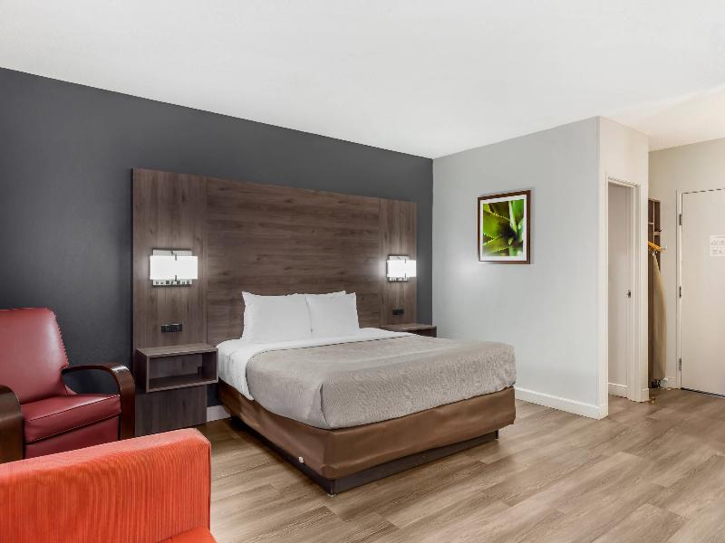 Quality Inn & Suites Raleigh Durham Airport image