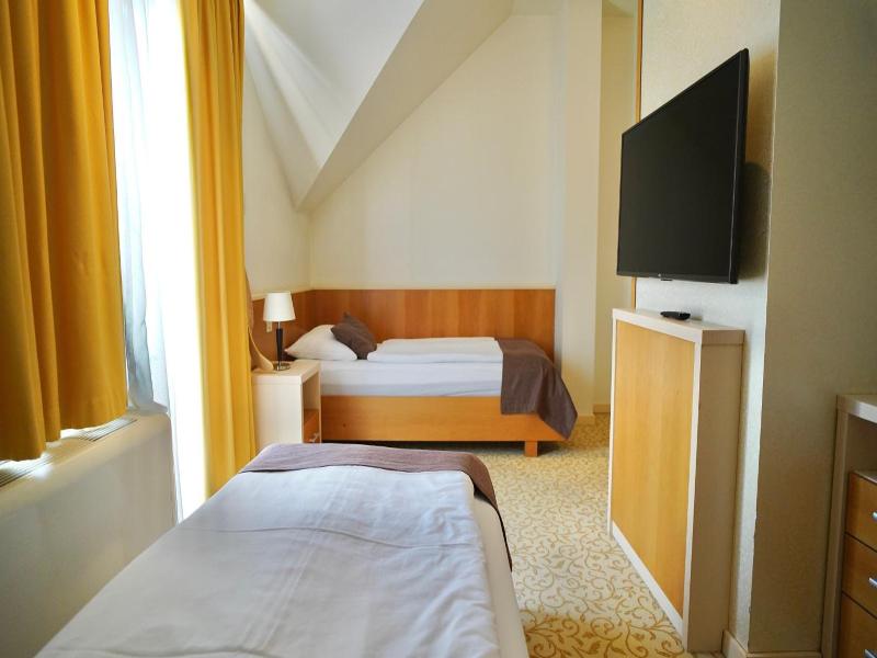 Gallus image