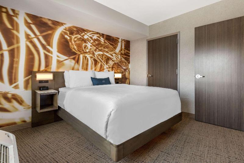 Cambria Hotel West Orange image